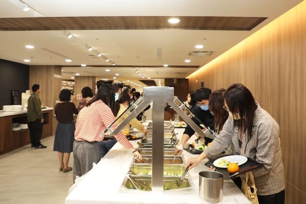 嘉義縣政府員工餐廳新開幕！翁章梁縣長與同仁一同用餐體驗