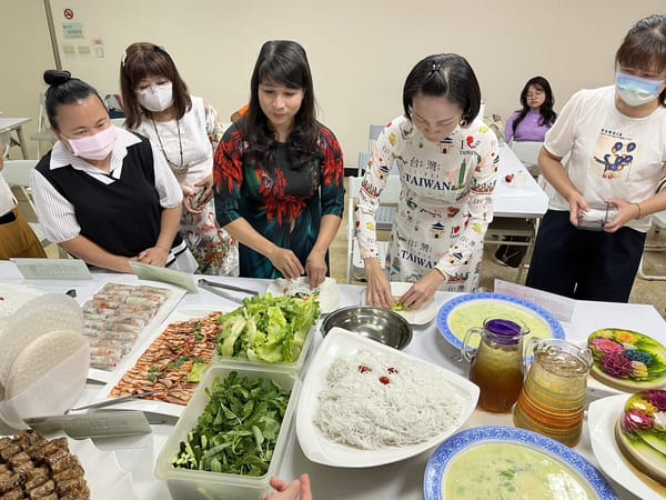 迎接母親節的到來 越 來 越 愛你 嘉義縣移民署邀新住民歡慶母親節