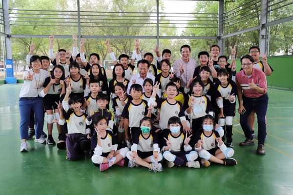 30人31腳及10人11腳競跑賽13日在嘉縣立體育館熱烈開跑