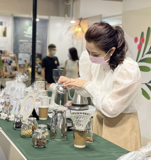 把握紫藤花最佳賞花期 嘉義瑞里紫藤花裝置藝術