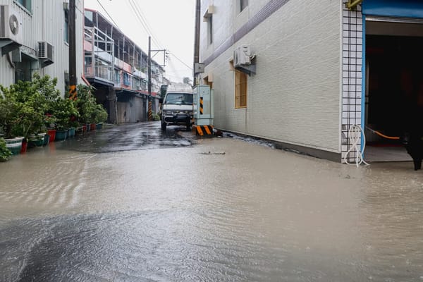 凱米颱風撲台，嘉義縣長翁章梁視察水上鄉淹水情形