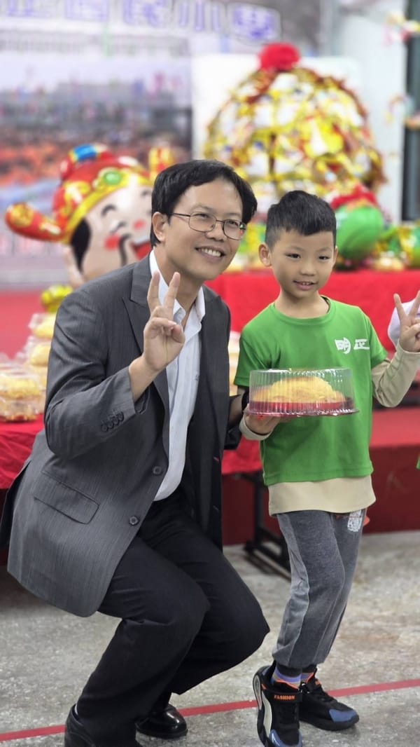 高雄市明正國小開學歡慶過元宵