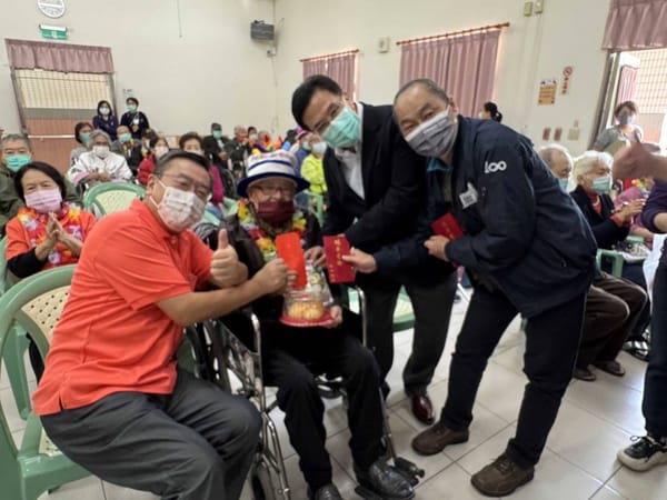高雄榮家大小壽星齊慶生 歡樂融融溫馨一家親