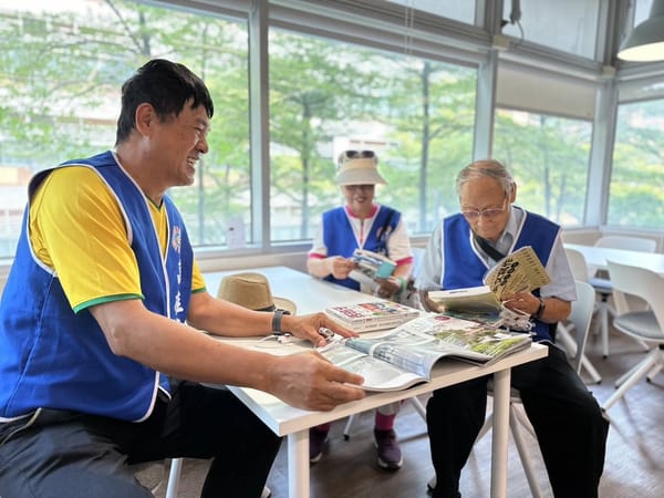 九三軍人節前夕 高雄榮家藝勇軍參訪「高藝第一」聯展